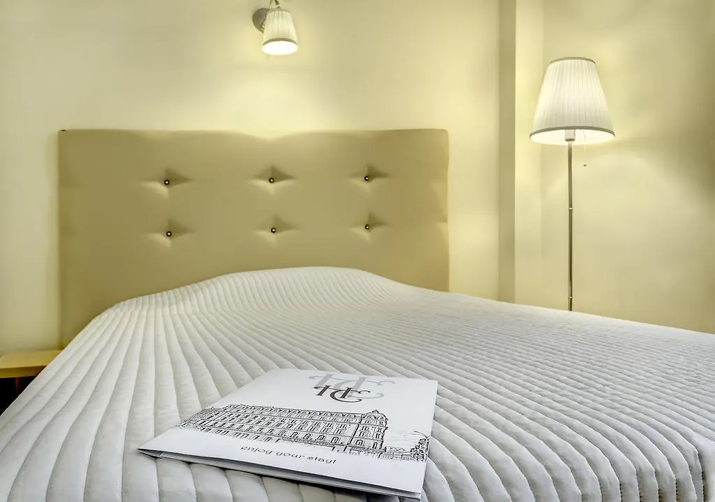 Capitol Hotel Бухарест
