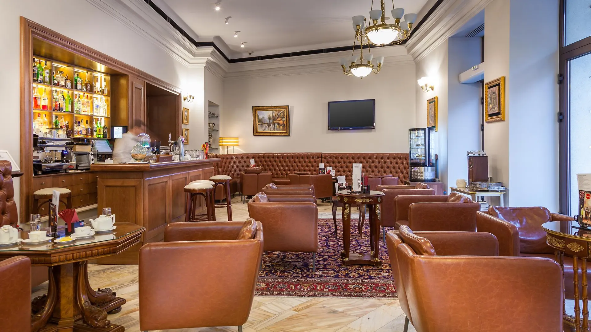 Capitol Hotel Бухарест 4*,  Румыния