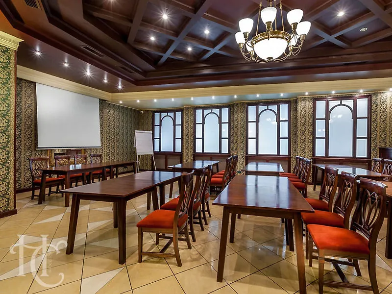 Capitol Hotel Бухарест 4*,