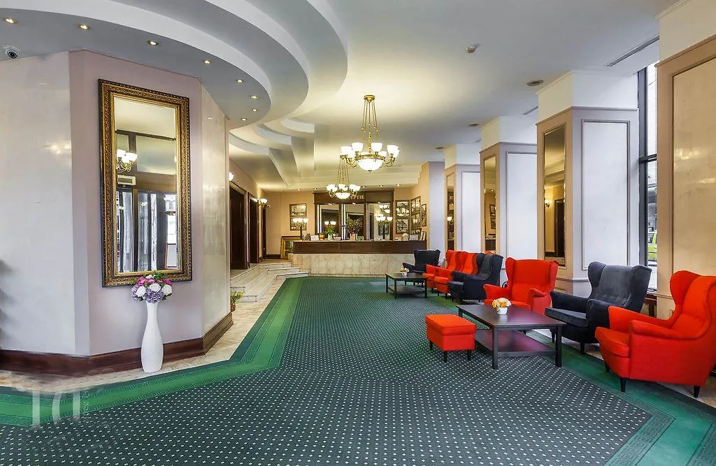 Capitol Hotel Бухарест