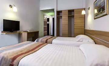 Capitol Hotel Бухарест